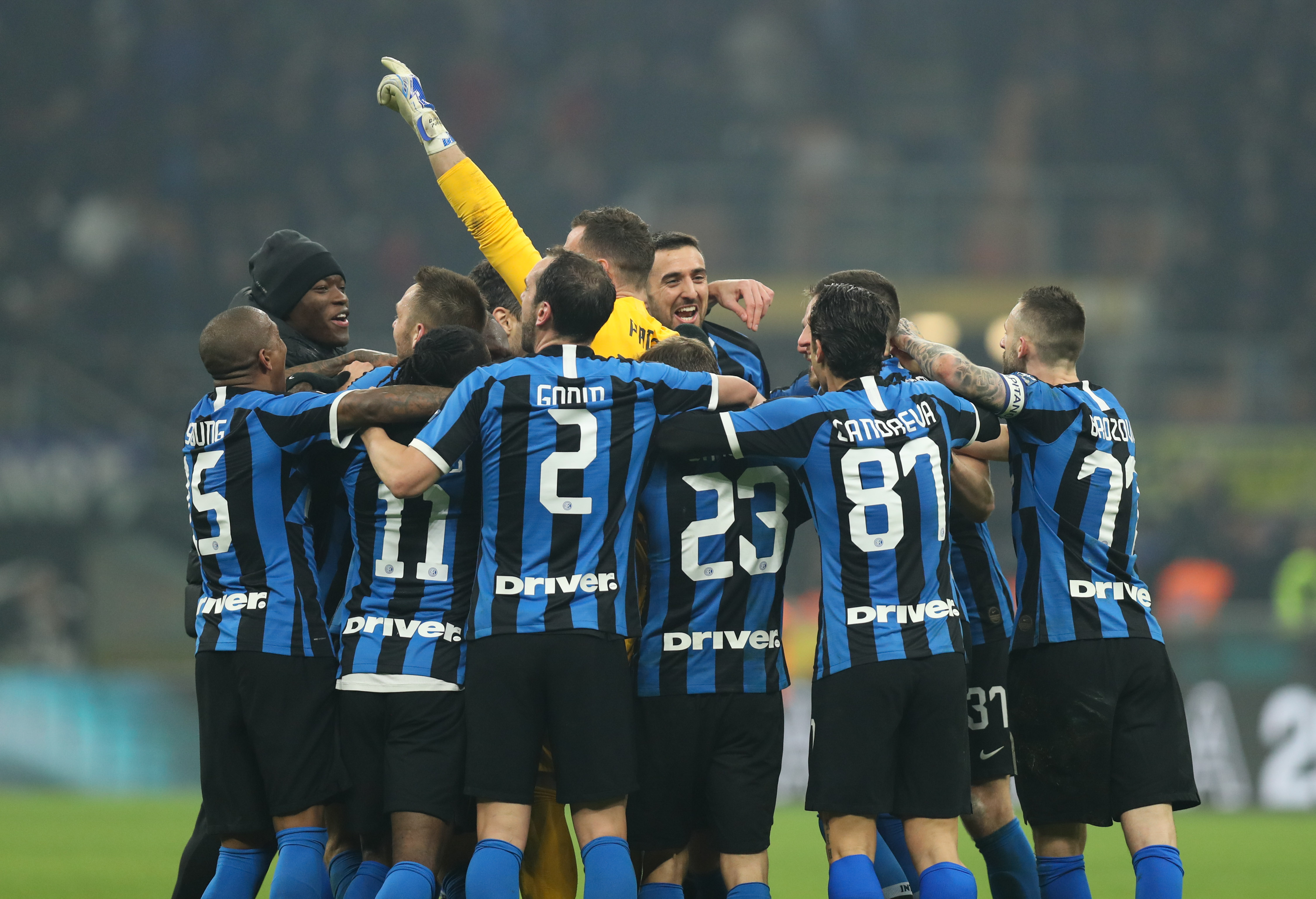 于对俱乐部 于对俱乐部